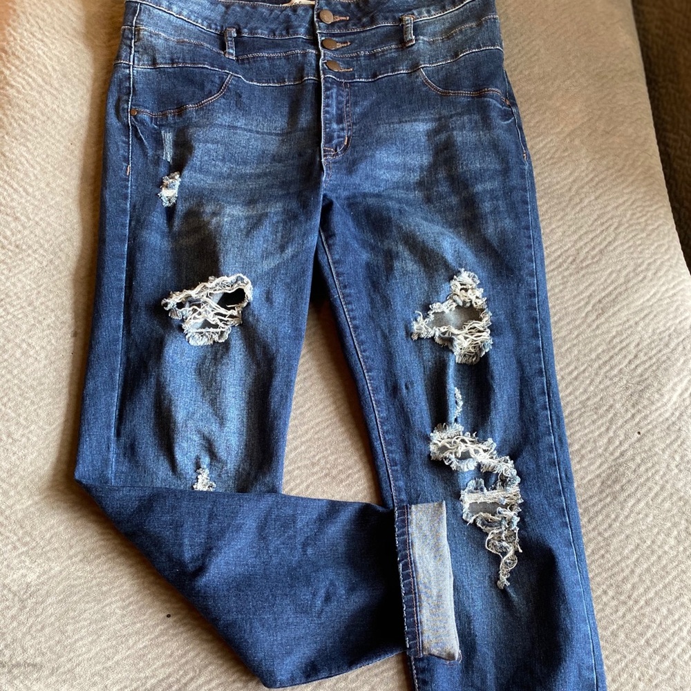Jeans - Picture 1 of 2